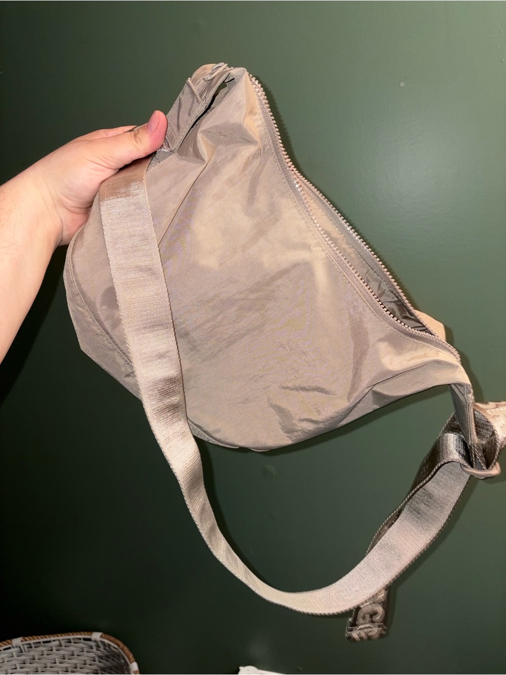 BAGGU Medium Cresent - Dove - Picture 6 of 6